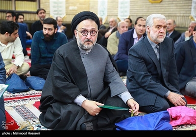 محمدعلی ابطحی در مراسم ترحیم سیدمحمود محتشمی‌پور در مسجد بلال صدا و سیما