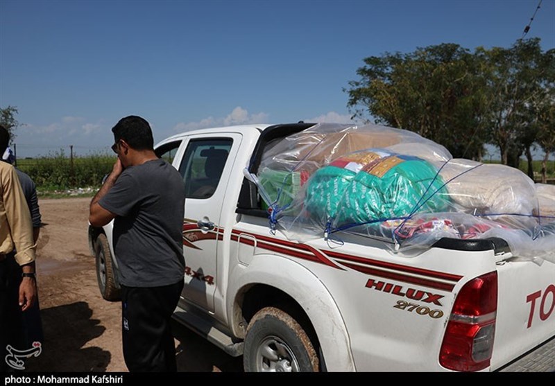 خوزستان| ارسال کمک‌های مردمی بندرماهشهر به روستای بنه‌علوان + تصاویر