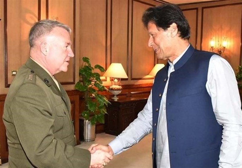 صلح افغانستان محور گفت‌وگوی فرمانده آمریکایی با نخست وزیر پاکستان