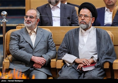 حجت‌الاسلام سیدمحمود علوی وزیر اطلاعات و حسام الدین آشنا مشاور فرهنگی رئیس جمهور در سیزدهمین سالگرد روز ملی فناوری هسته‌ای
