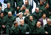 حضور نمایندگان مجلس با لباس سپاه در صحن علنی