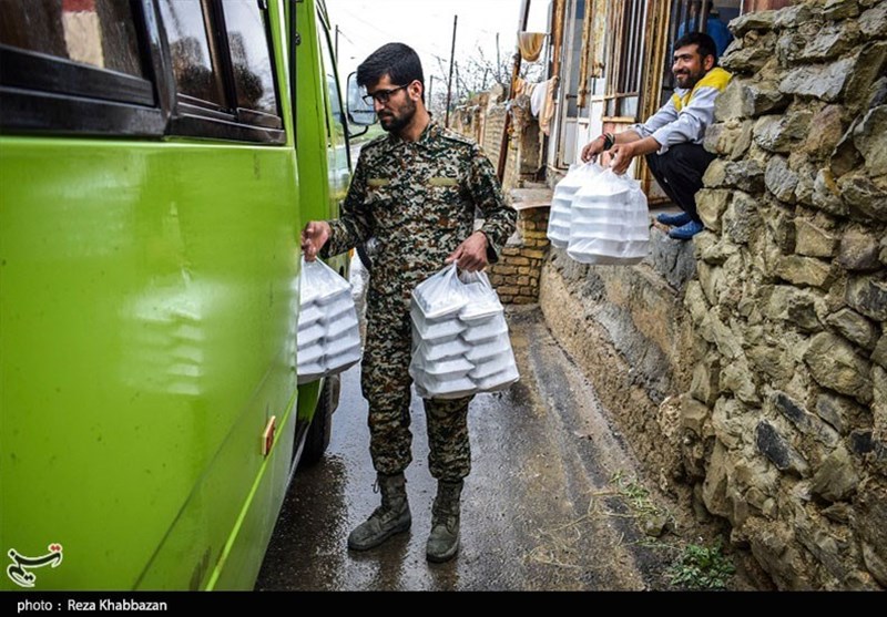 کاروان کمک‌های مردمی استان اردبیل به مناطق سیل‌زده ارسال شد