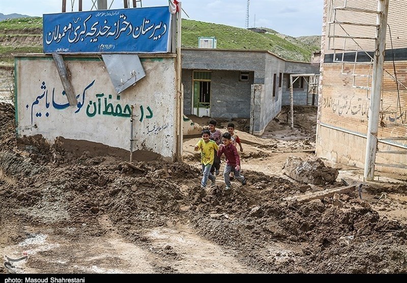 خانه‌های 80 معلم در سیل پلدختر آسیب دید/ بازگشایی مدارس برای دوازدهمی‌ها