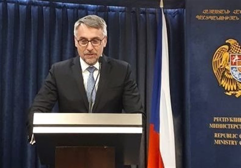 وزیر دفاع جمهوری چک: به منطقه مورد مناقشه قره باغ اسلحه نخواهیم فروخت