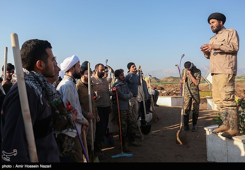 5000 طلبه و روحانی بسیجی همراه با سیل‌زدگان خوزستانی هستند
