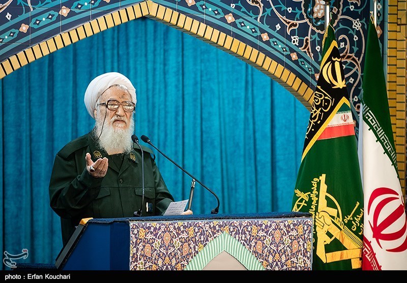 آیت‌الله موحدی کرمانی: آمریکا مادر تروریسم است/ نفوذ ایران در منطقه ترامپ را دیوانه کرده است
