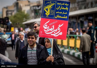 راهپیمایی نمازگزاران تهرانی در حمایت از سپاه پاسداران