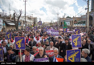 راهپیمایی نمازگزاران نماز جمعه در حمایت از سپاه در کرمانشاه