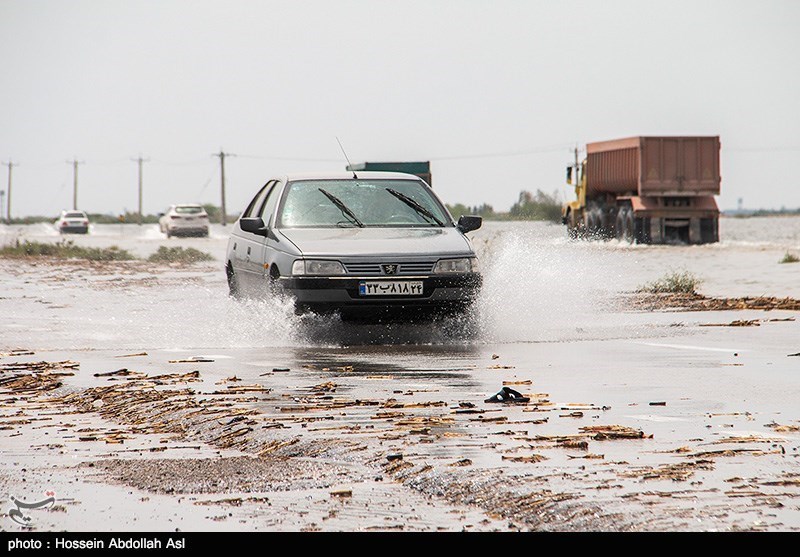 خراسان‌رضوی|آب در سطح شهر کلات فروکش کرده؛ مسیر درگز به کلات مسدود است