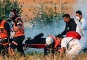 Israeli Troops Injure Dozens of Palestinians near Border