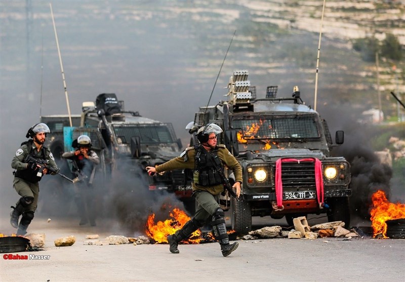 زخمی شدن 13 فلسطینی در حمله نظامیان و شهرک‌نشینان صهیونیست به نابلس