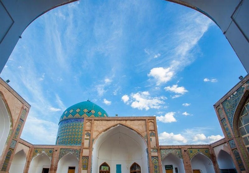 &quot;مسجد کبود&quot;.. واحد من المساجد العشرة الأکثر جمالاً فی العالم الإسلامی+صور