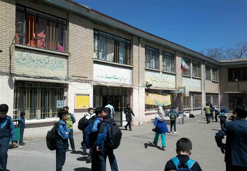 55 درصد مدارس تهران در وضعیت زرد و قرمز