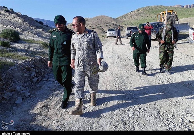 بازدید فرمانده سپاه کردستان از مناطق سیل‌زده کوهدشت شمالی+ تصاویر