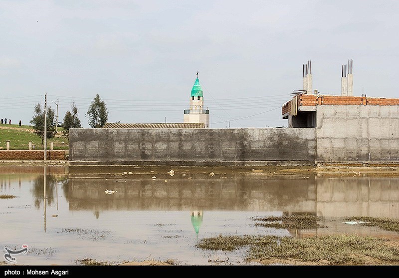 150 خانواده در گمیشان همچنان در محاصره آب هستند