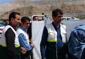 تیم‌های پزشکی سپاه استان بوشهر به روستاهای سیل‌زده خوزستان اعزام شدند