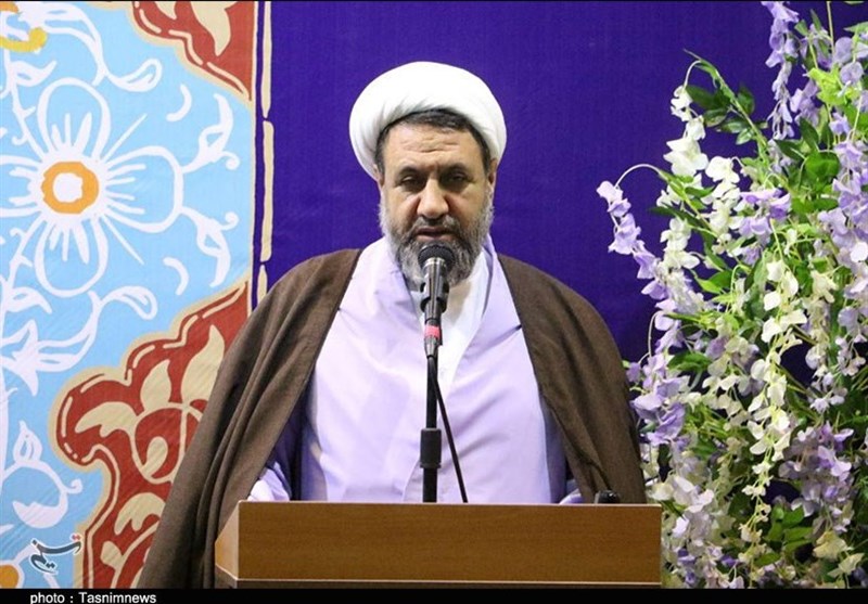 امام جمعه کرمان: گام دوم انقلاب با حضور و مشارکت جوانان محقق می‌شود