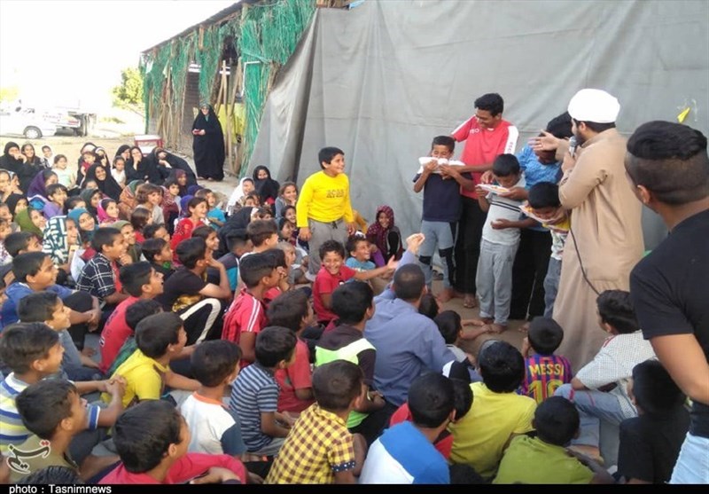 ‌حضور جهادی روحانیت در بین سیل‌‌زدگان خوزستانی