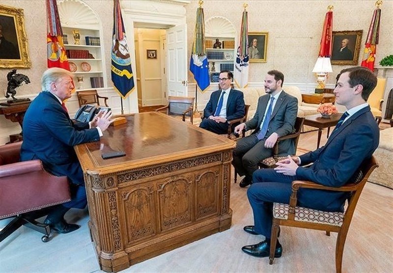 دیدار وزیر امور دارایی و خزانه داری ترکیه با ترامپ در واشنگتن