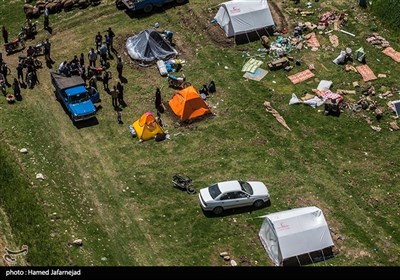 تصاویر هوایی از اسکان سیل زدگان در چادرهای هالا احمر روستای سیل زده معمولان پلدختر در استان لرستان