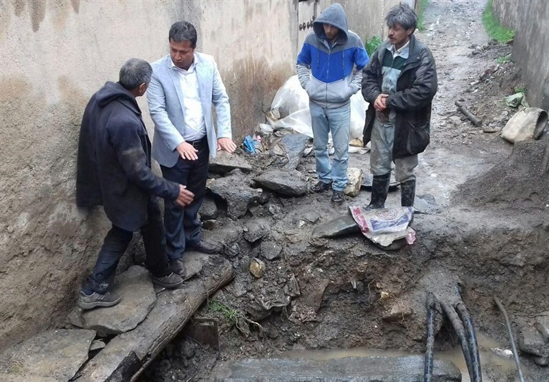 خراسان‌رضوی|سیلاب سبب کشف سنگ قبر تاریخی در چناران شد