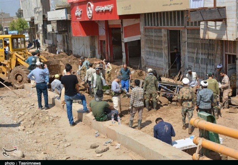 581 گروه جهادی بسیج سازندگی به مناطق سیل‌زده لرستان اعزام شدند