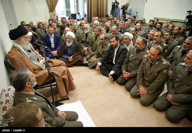 Ayatollah Khamenei Lauds Unity of Iranian Armed Forces