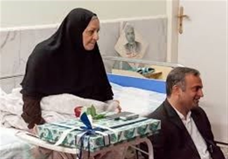 یزد | همسر شهید پاکنژاد از شهدای حادثه تروریستی هفتم تیر درگذشت