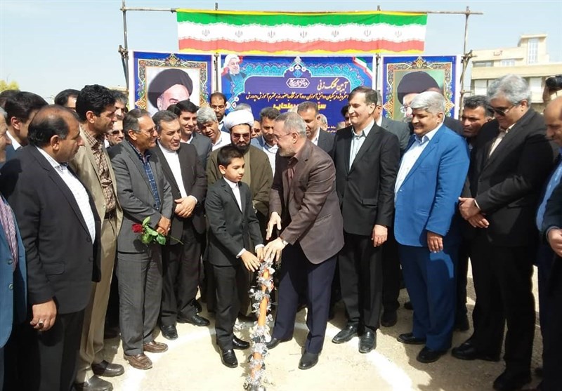 استخر ویژه دانش‌آموزان و فرهنگیان فارس با حضور وزیر آموزش و پرورش کلنگ‌زنی شد