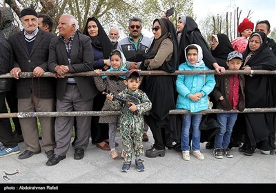 مراسم رژه روز ارتش در همدان 