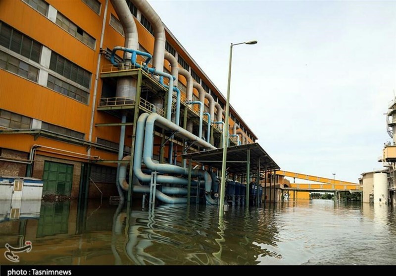 تاسیسات شرکت توسعه نیشکر در خوزستان زیر آب رفت+ تصاویر