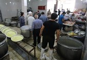 قرارگاه جهادی استان بوشهر در شهر سیل‌زده «ویس» خوزستان آشپزخانه و نانوایی راه‌اندازی کرد