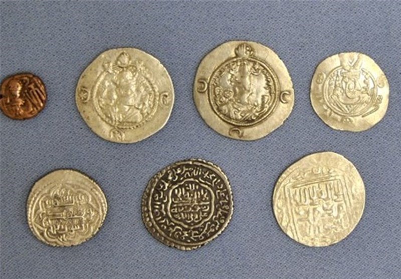 20 سکه عتیقه و باستانی در بانه کشف شد