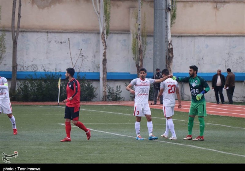 پیروزی 2 بر 1 گل ریحان مقابل خوشه طلایی ساوه در ورزشگاه انقلاب کرج