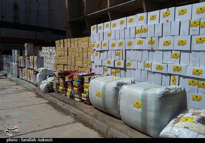 ارسال کمک‌های کارخانجات آرد استان کرمان به مردم سیل‌زده حمیدیه+تصاویر