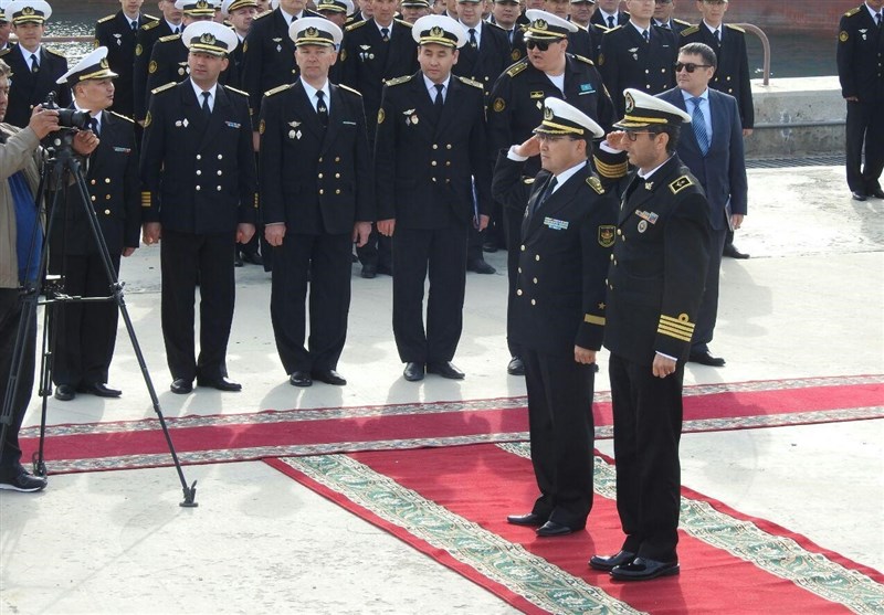 ناوگروه نیروی دریایی ارتش وارد قزاقستان شد