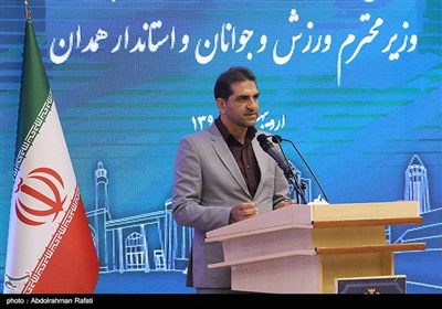 سخنرانی سخنرانی محسن جهانشیر مدیر کل تربیت بدنی استان همدان در گردهمایی هیئت‌های اندیشه‌ورز جوان، سمن‌ها و ورزشکاران استان همدان