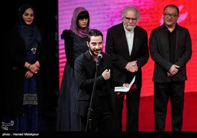 نوید محمدزاده عضو هیئت داوران سی‌وهفتمین جشنواره جهانی فیلم فجر در مراسم اختتامیه