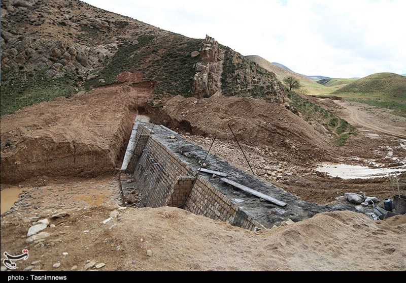 طرح‌های آبخیزداری در بیش از 24 هزار هکتار از اراضی استان سمنان اجرا می‌شود
