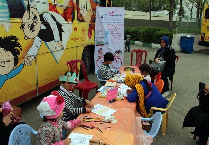 «اتوبوس هدهد» در نمایشگاه کتاب چه می‌کند؟/ «آشنایی با ایران»، «ایستگاه قصه‌خوانی» و «قصه‌های ناتمام» ویژه کودکان و نوجوانان