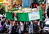 پیکر شهید مدافع حرم در کاشان تشییع شد+تصاویر