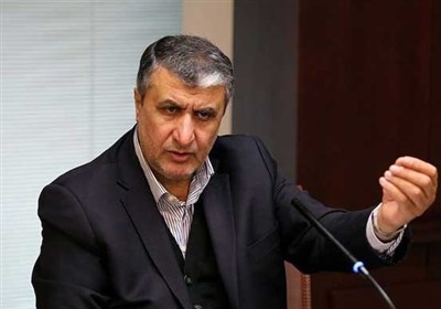  وزیر راه در کرمان: تمام شریان‌های نقل و انتقال منابع مالی به کشور را مسدود کرده‌اند / به هواپیماهای ما سوخت نمی‌دهند 
