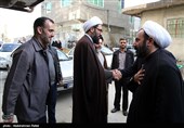 حضور امام جمعه همدان در  منزل طلبه شهید همدانی حجت‌الاسلام مصطفی قاسمی