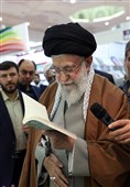 بازدید رهبر معظم انقلاب اسلامی از نمایشگاه کتاب تهران