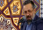 مناجات‌خوانی محمود کریمی در شب‌های ماه رمضان در حرم رضوی