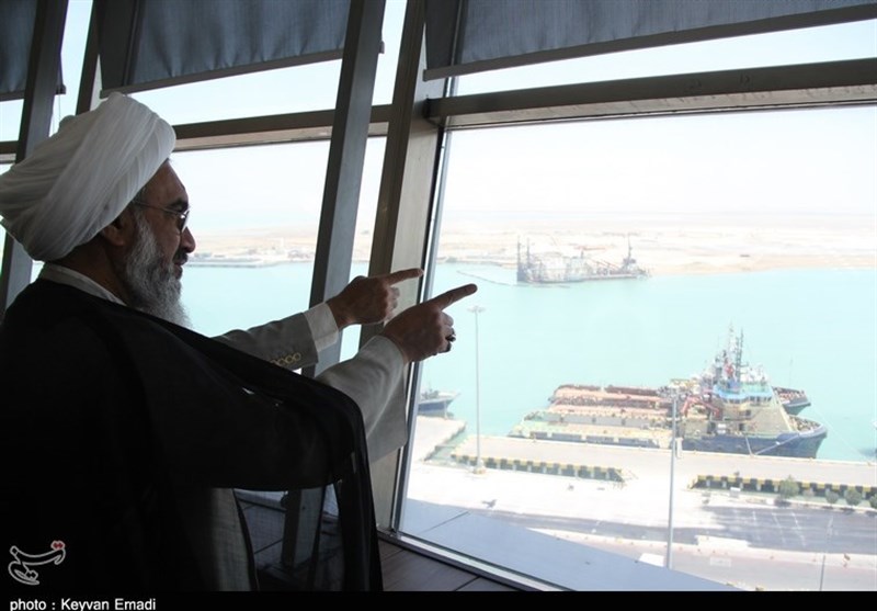 شرایط پهلوگیری کشتی‌های غول پیکر در بندر بوشهر فراهم شود
