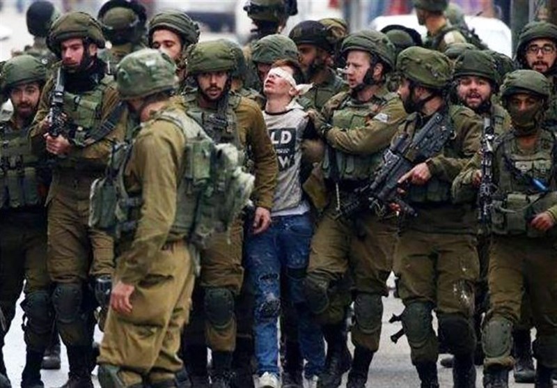 العدو الصهیونی یعتقل 200 فلسطینی منذ بدایة العام بینهم 21 طفلا