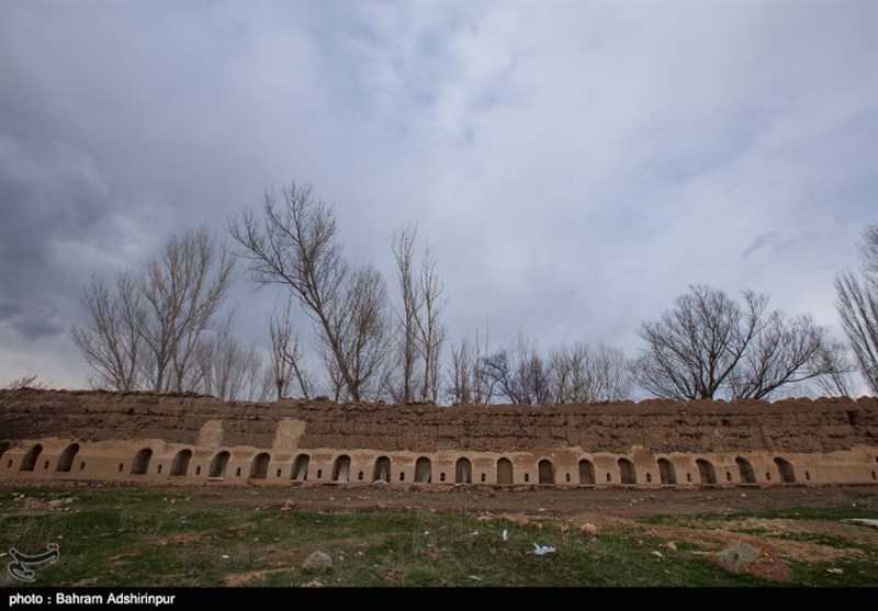 15 بنای تاریخی در اردبیل آماده واگذاری به سرمایه‌گذاران است