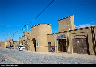 دره روستای سنو و دشت زیبد و منطقه حفاظت شده از نظر منابع طبیعی و بافت روستای تاریخی زیبد و اقامتگاه های بوم گردی این روستا و قنات قصبه گناباد از اماکن دیدنی گناباد است