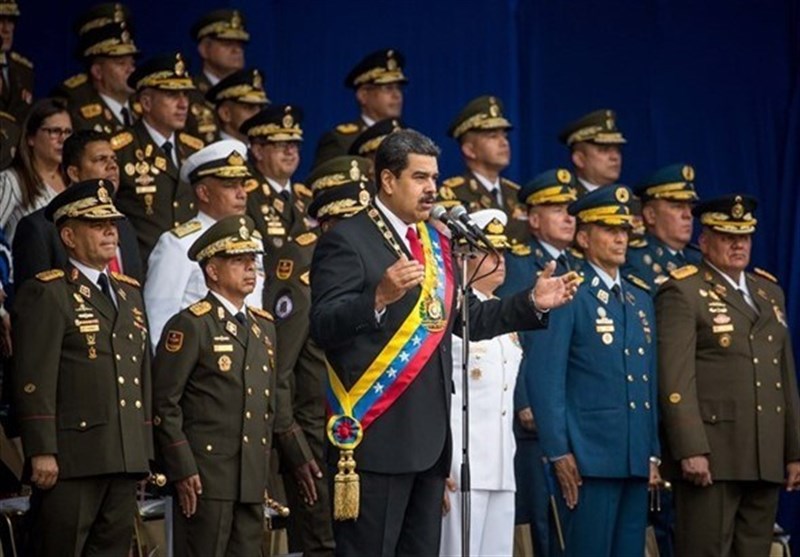 محاولة انقلاب عسکریة فی فنزویلا.. ومادورو یعلن فشلها